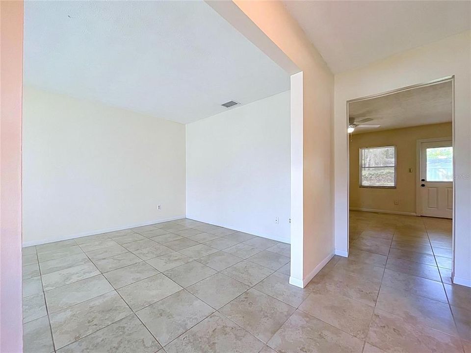 For Sale: $403,000 (4 beds, 2 baths, 1810 Square Feet)