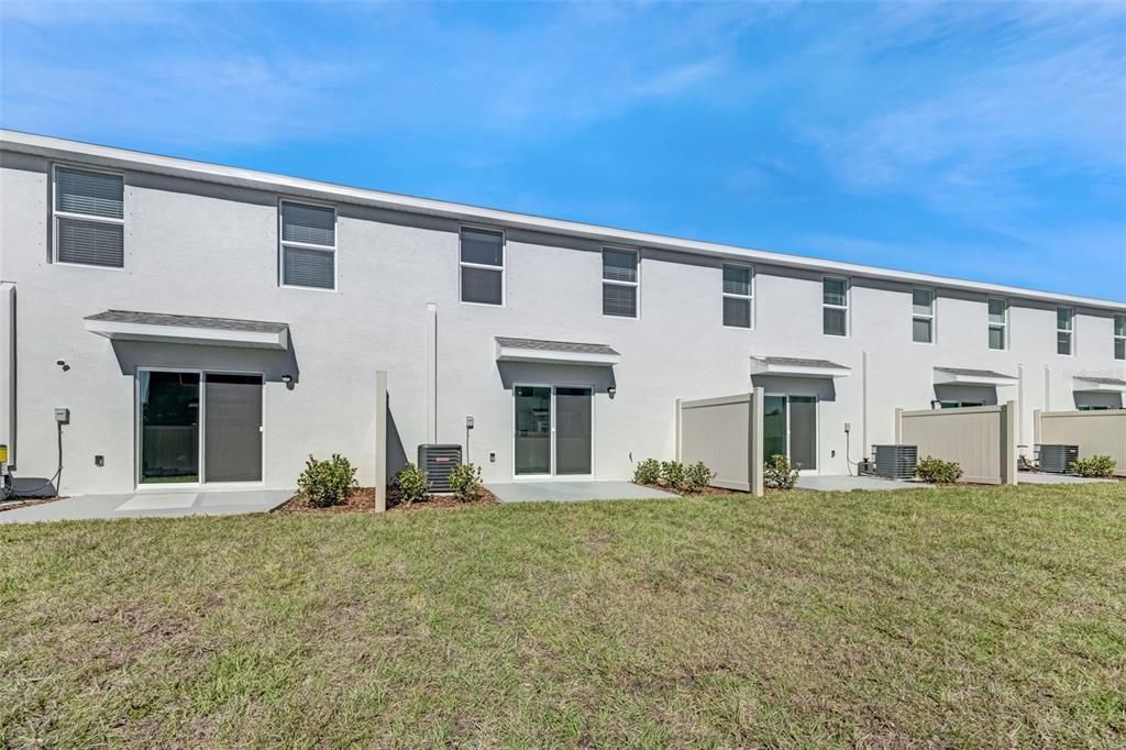 For Rent: $2,200 (3 beds, 2 baths, 1464 Square Feet)