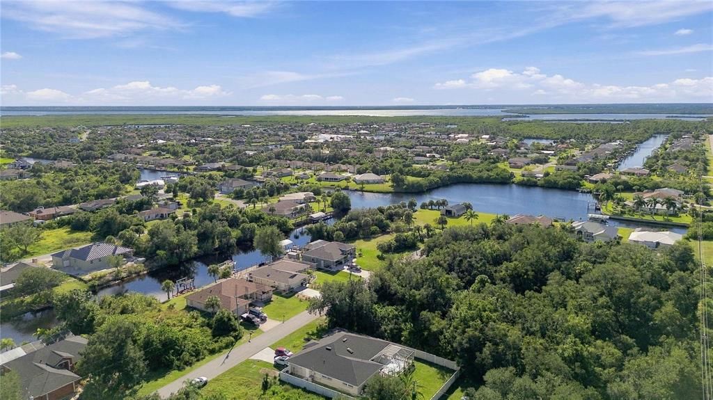 На продажу: $425,000 (3 спален, 2 ванн, 1722 Квадратных фут)