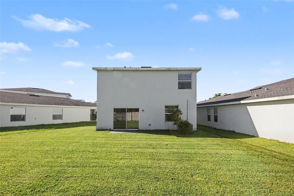For Sale: $319,900 (4 beds, 2 baths, 1918 Square Feet)