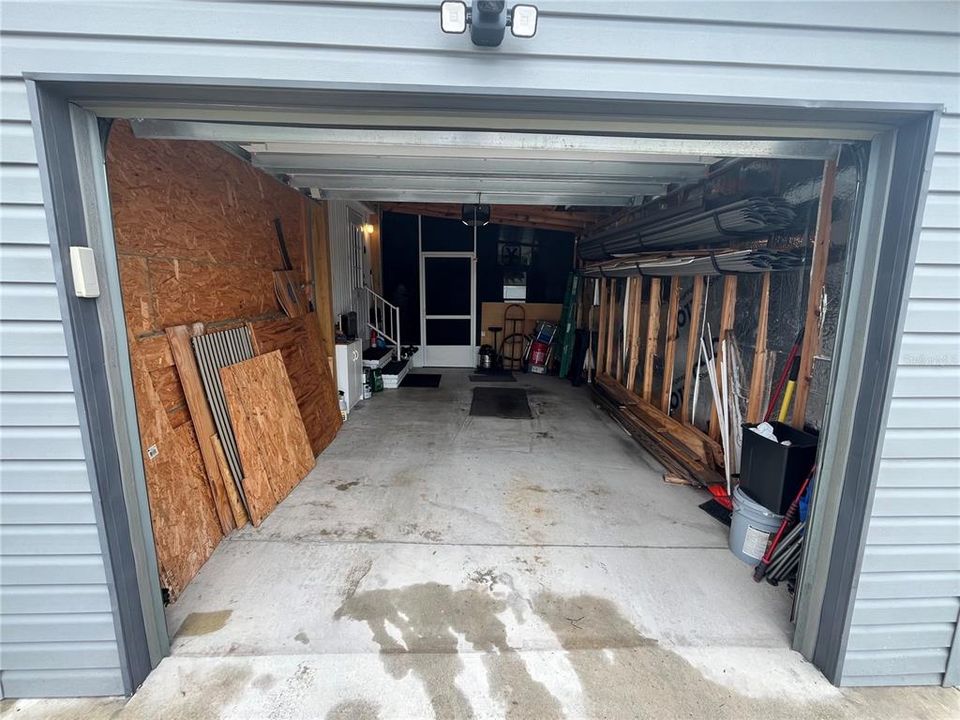 For Sale: $195,000 (2 beds, 2 baths, 736 Square Feet)
