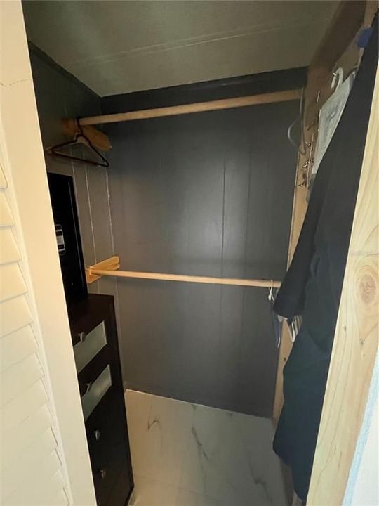 For Sale: $195,000 (2 beds, 2 baths, 736 Square Feet)