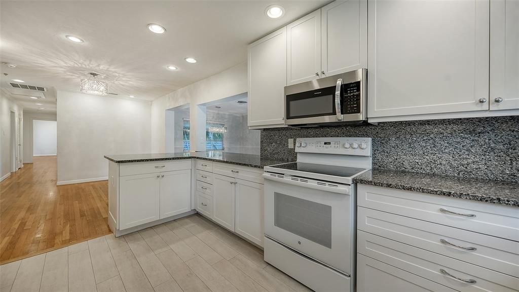 В аренду: $6,200 (3 спален, 2 ванн, 2256 Квадратных фут)