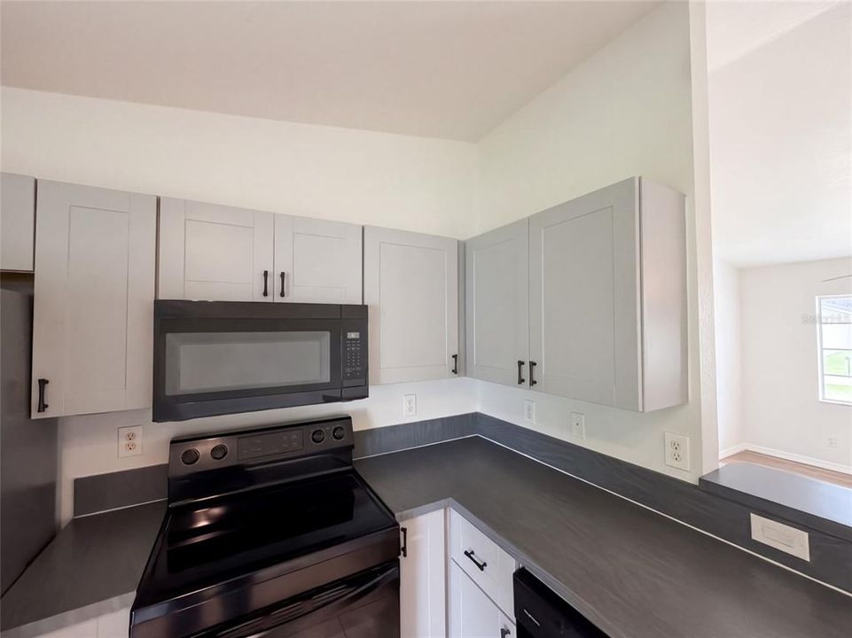 En Venta: $240,000 (3 camas, 2 baños, 1098 Pies cuadrados)