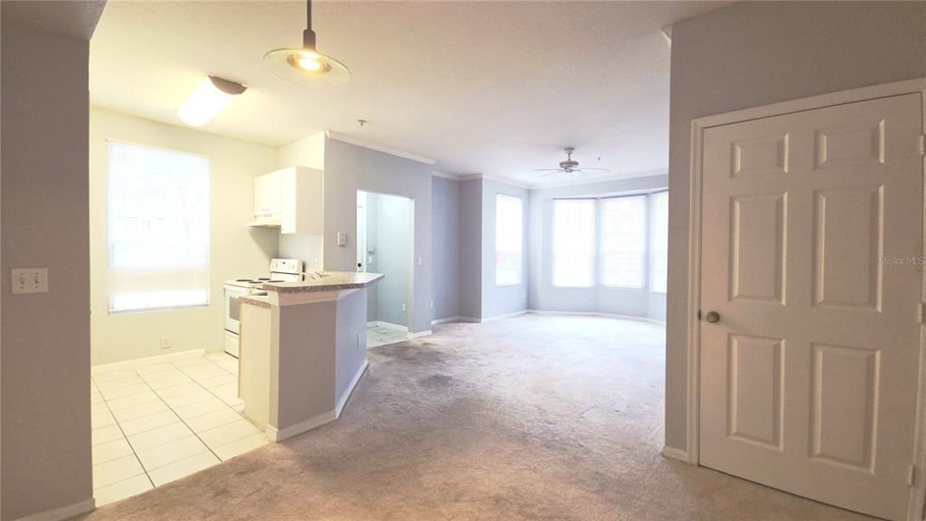 For Rent: $1,349 (1 beds, 1 baths, 794 Square Feet)