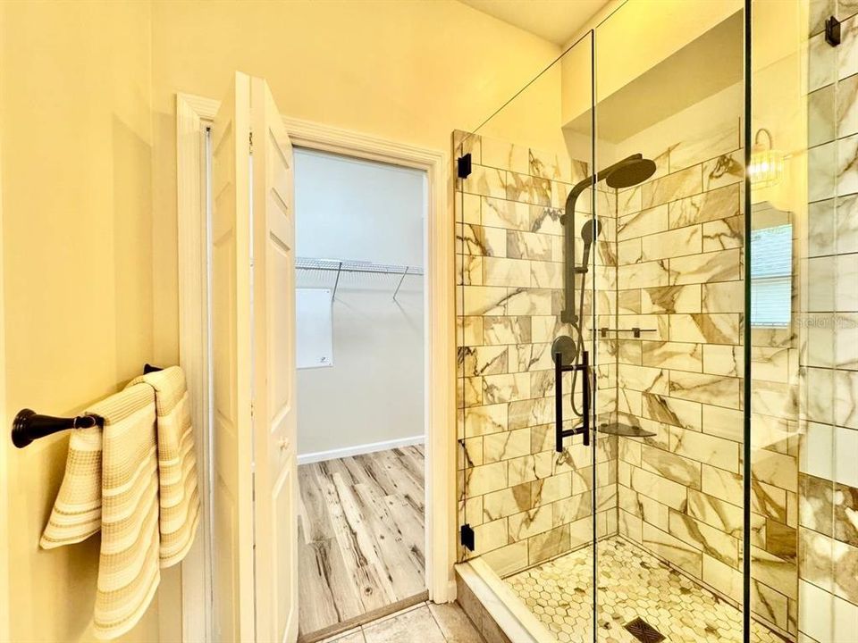 For Rent: $3,000 (4 beds, 3 baths, 2421 Square Feet)