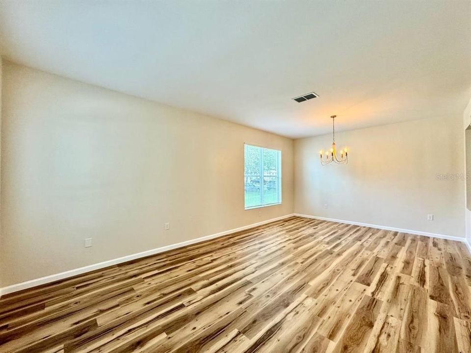 For Rent: $3,000 (4 beds, 3 baths, 2421 Square Feet)