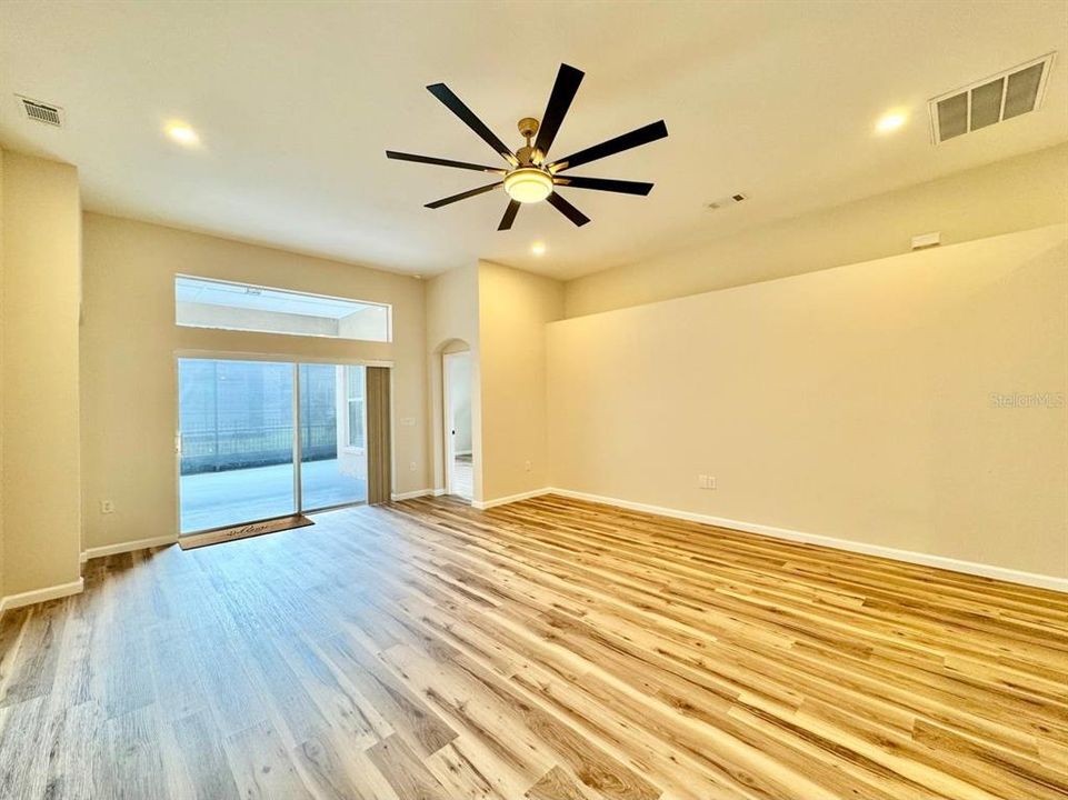 For Rent: $3,000 (4 beds, 3 baths, 2421 Square Feet)