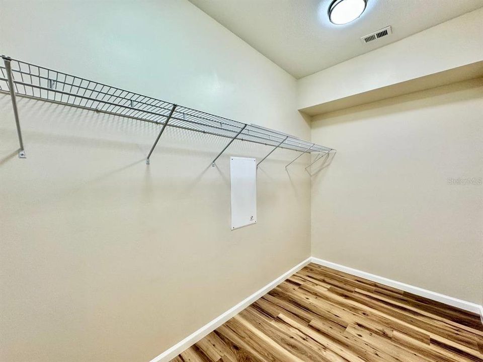 For Rent: $3,000 (4 beds, 3 baths, 2421 Square Feet)