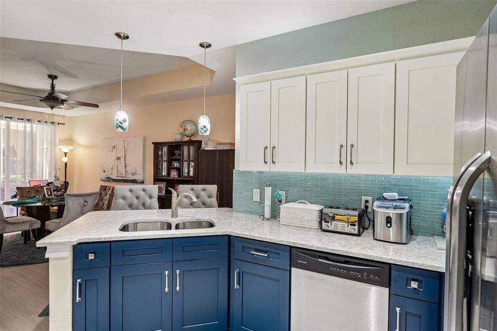 For Sale: $269,900 (3 beds, 2 baths, 1819 Square Feet)