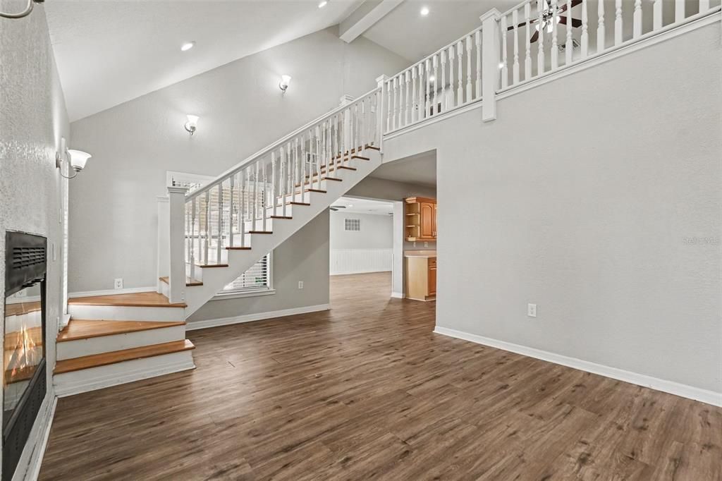 For Sale: $549,900 (3 beds, 3 baths, 3390 Square Feet)