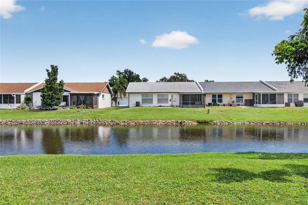 For Sale: $262,500 (2 beds, 2 baths, 1156 Square Feet)