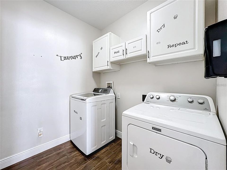 For Rent: $2,900 (4 beds, 2 baths, 2399 Square Feet)