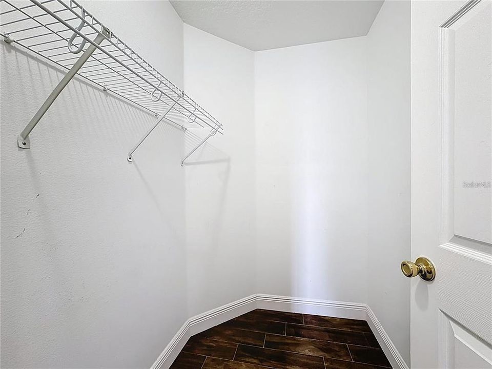 For Rent: $2,900 (4 beds, 2 baths, 2399 Square Feet)