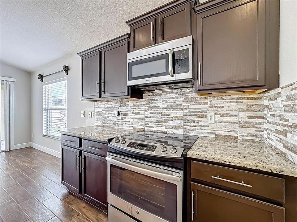 For Rent: $2,900 (4 beds, 2 baths, 2399 Square Feet)