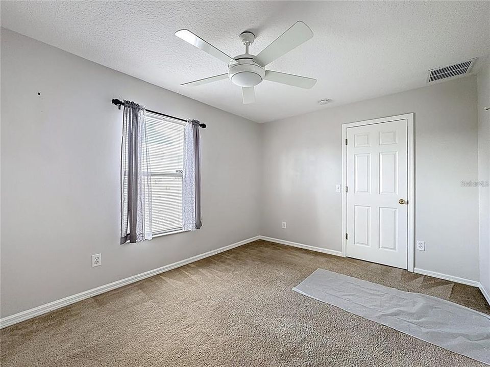 For Rent: $2,900 (4 beds, 2 baths, 2399 Square Feet)