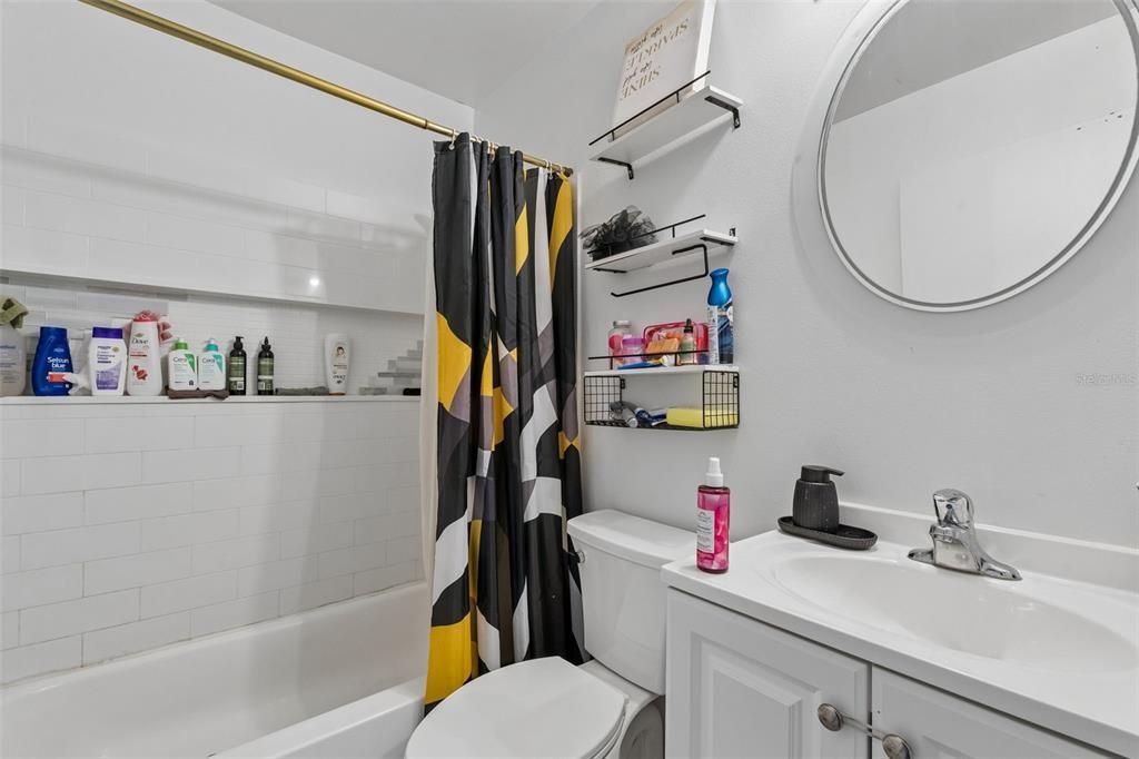 For Sale: $343,000 (3 beds, 2 baths, 1165 Square Feet)