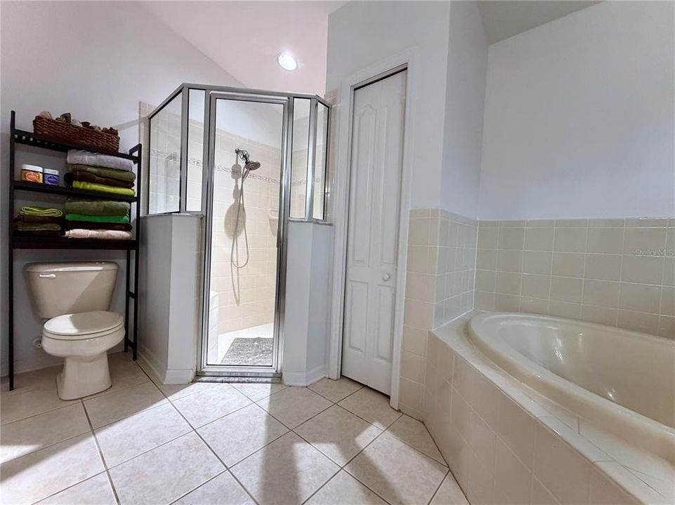 En Venta: $419,500 (4 camas, 2 baños, 1862 Pies cuadrados)