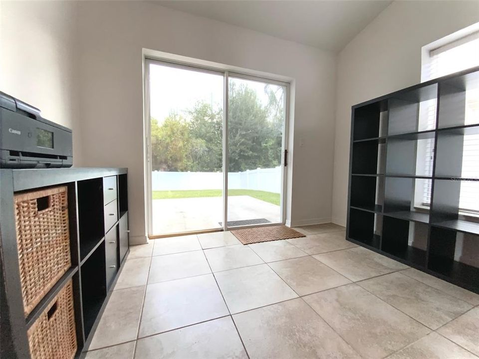 En Venta: $419,500 (4 camas, 2 baños, 1862 Pies cuadrados)