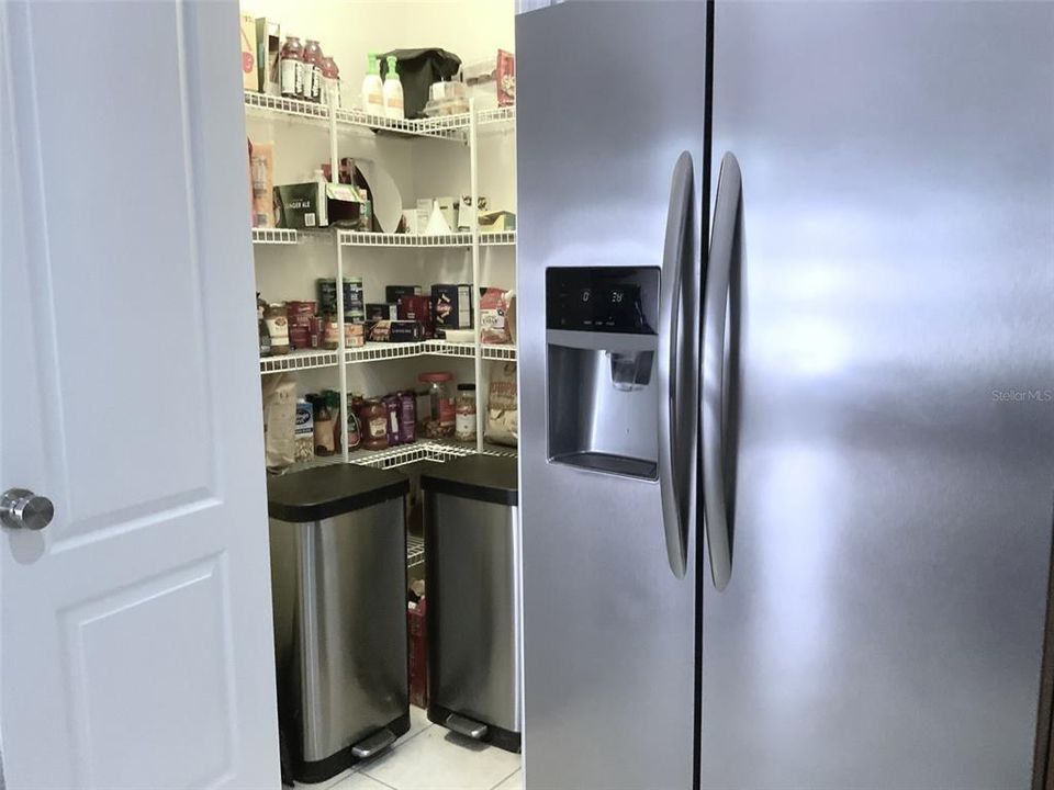 En Venta: $419,500 (4 camas, 2 baños, 1862 Pies cuadrados)