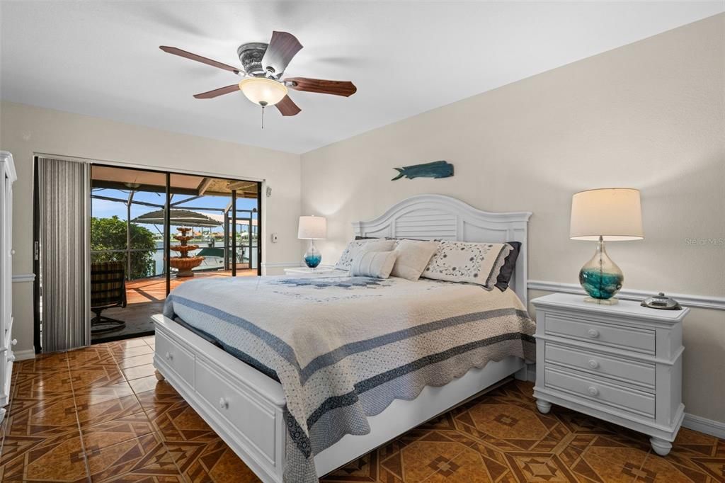 For Sale: $699,000 (3 beds, 2 baths, 1843 Square Feet)
