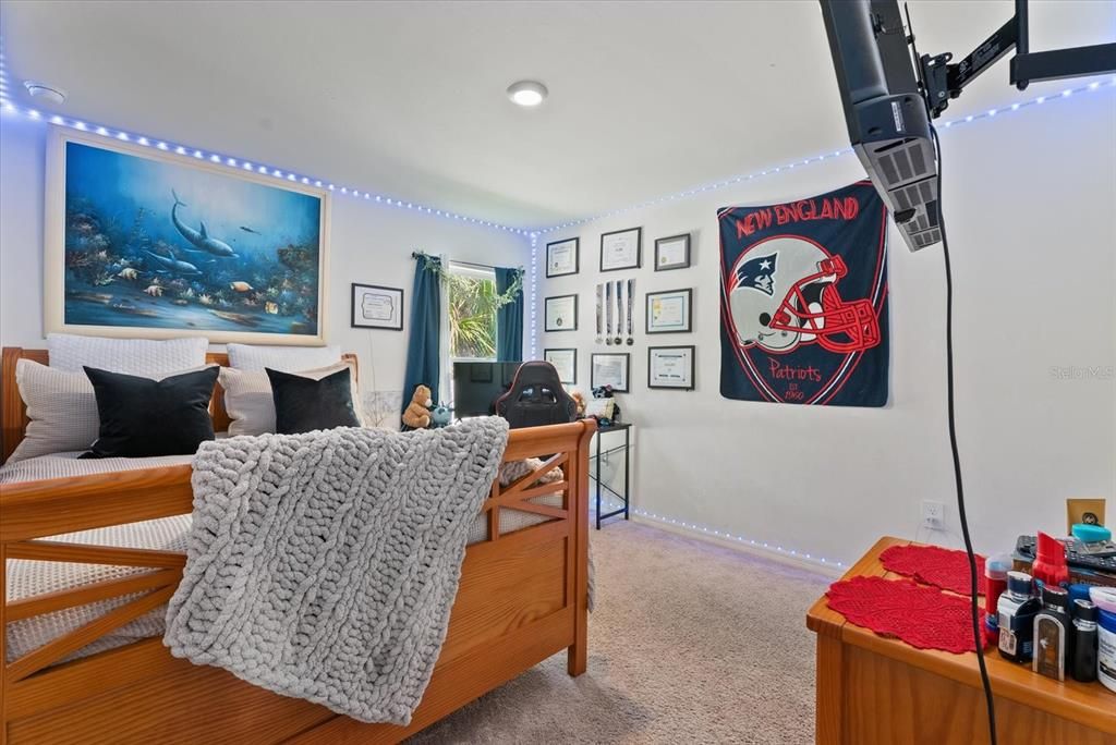 En Venta: $324,900 (3 camas, 2 baños, 1689 Pies cuadrados)