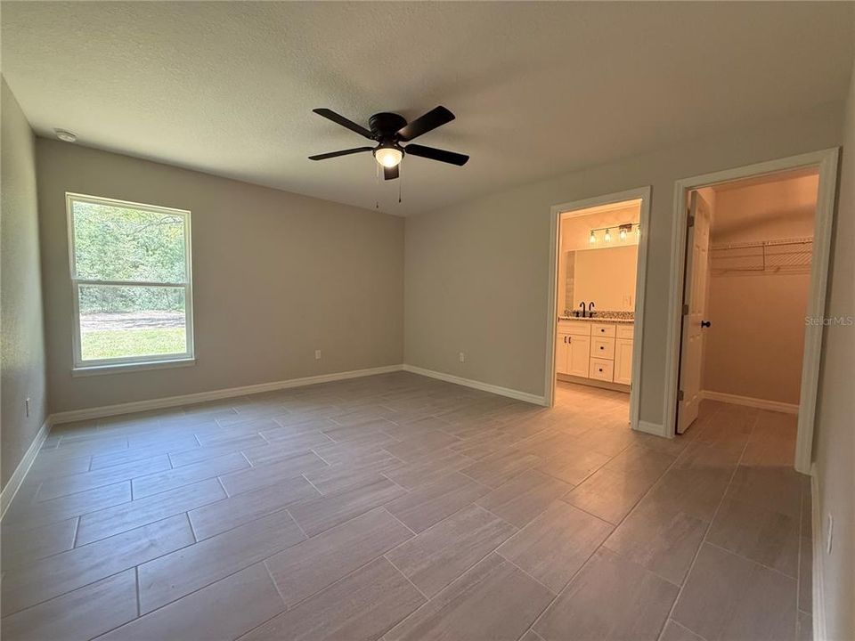 For Sale: $239,900 (3 beds, 2 baths, 1380 Square Feet)