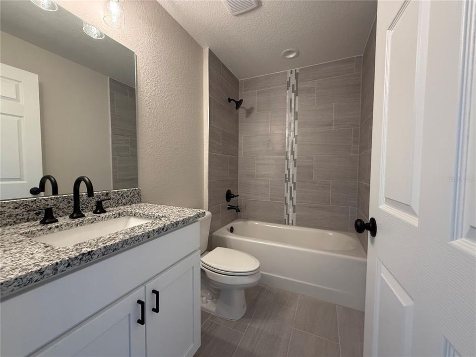For Sale: $239,900 (3 beds, 2 baths, 1380 Square Feet)