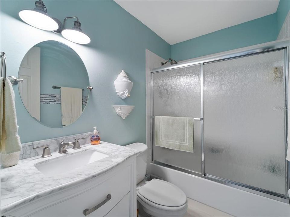 For Sale: $239,000 (2 beds, 2 baths, 1222 Square Feet)