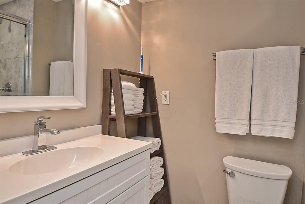For Rent: $1,990 (2 beds, 2 baths, 885 Square Feet)