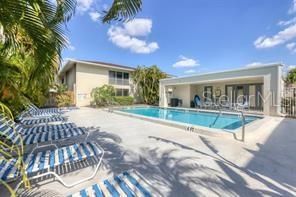 For Rent: $1,990 (2 beds, 2 baths, 885 Square Feet)