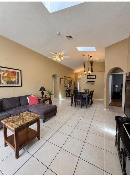 For Sale: $454,000 (4 beds, 3 baths, 1760 Square Feet)