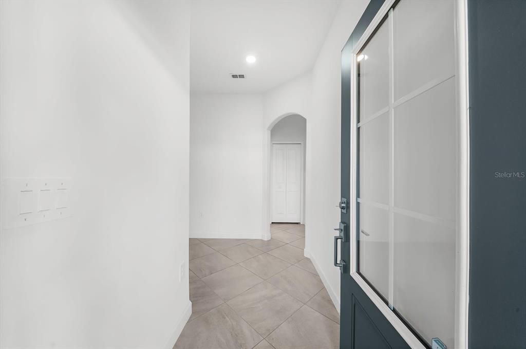 For Sale: $365,000 (2 beds, 2 baths, 1557 Square Feet)