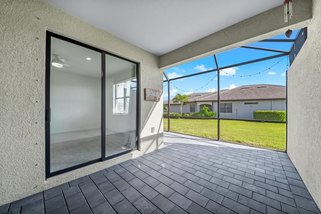 For Sale: $365,000 (2 beds, 2 baths, 1557 Square Feet)