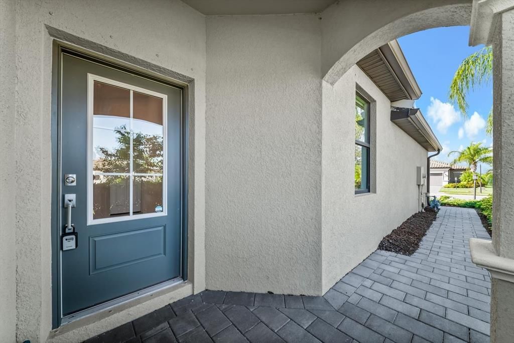 For Sale: $365,000 (2 beds, 2 baths, 1557 Square Feet)