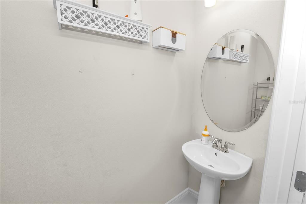 For Sale: $350,000 (3 beds, 2 baths, 1815 Square Feet)