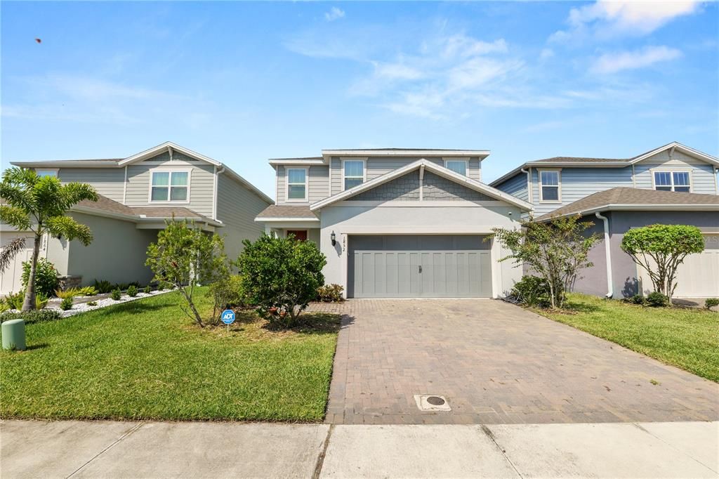 For Sale: $350,000 (3 beds, 2 baths, 1815 Square Feet)