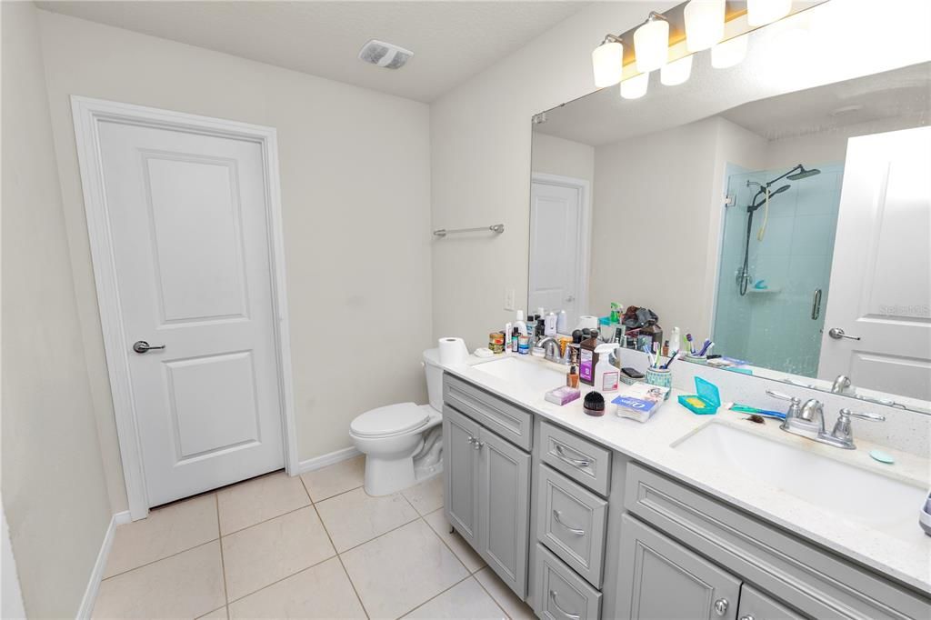 For Sale: $350,000 (3 beds, 2 baths, 1815 Square Feet)
