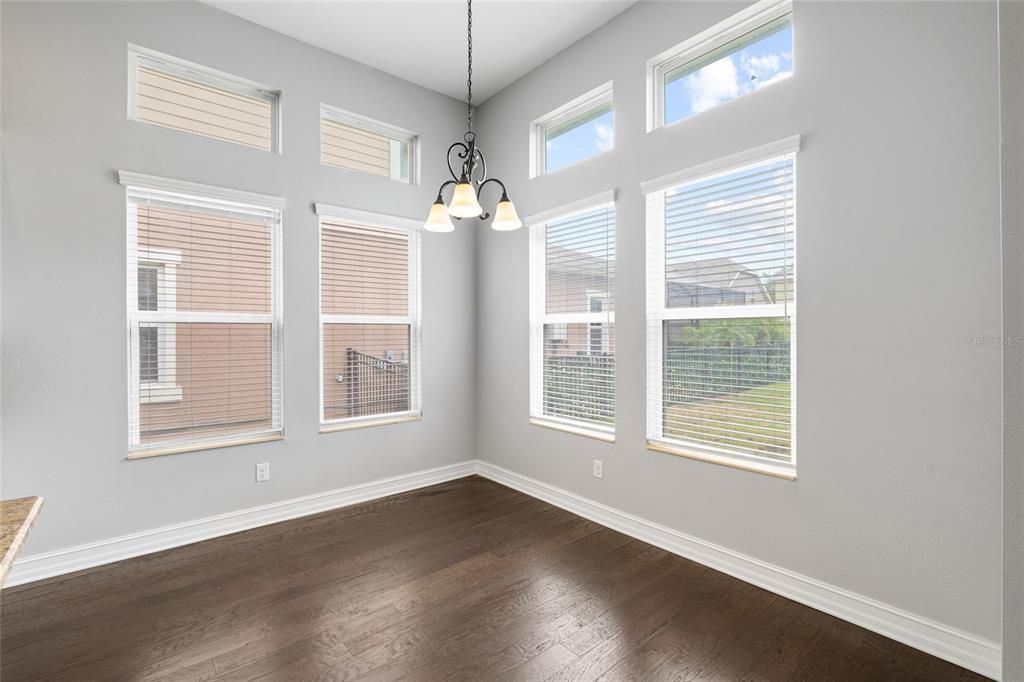 For Sale: $689,000 (4 beds, 3 baths, 3484 Square Feet)