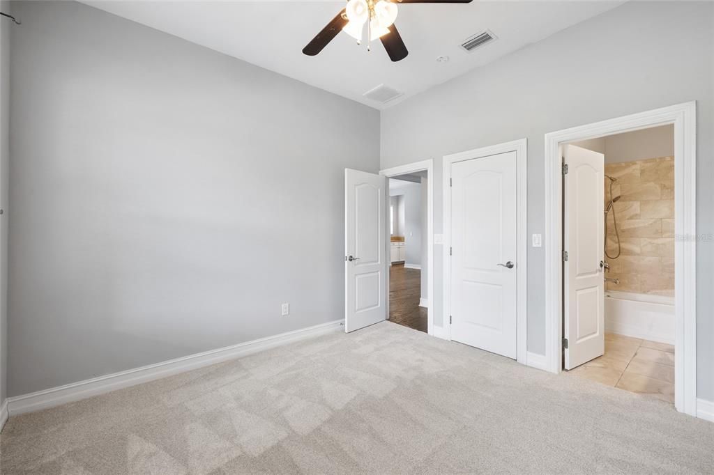 For Sale: $689,000 (4 beds, 3 baths, 3484 Square Feet)
