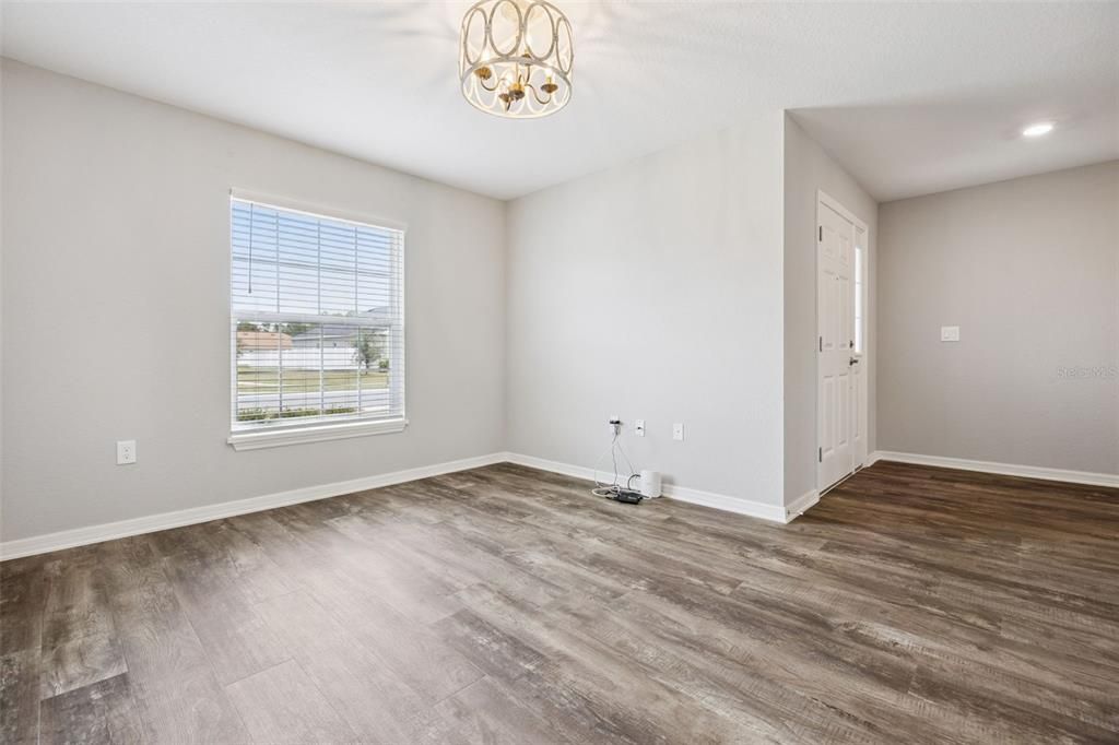 For Sale: $375,000 (3 beds, 2 baths, 2053 Square Feet)