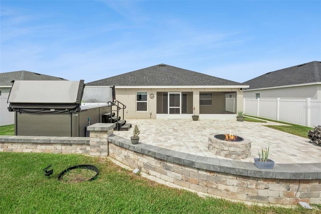 For Sale: $375,000 (3 beds, 2 baths, 2053 Square Feet)
