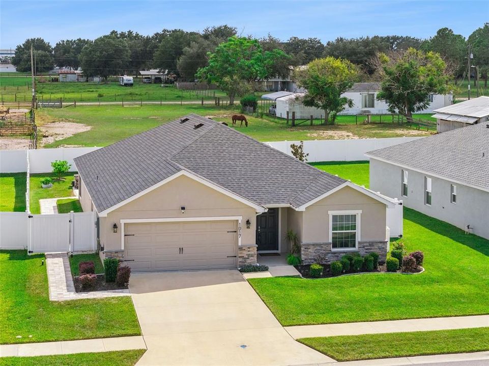 For Sale: $375,000 (3 beds, 2 baths, 2053 Square Feet)