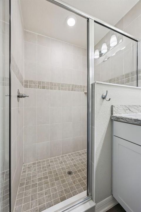 For Sale: $375,000 (3 beds, 2 baths, 2053 Square Feet)