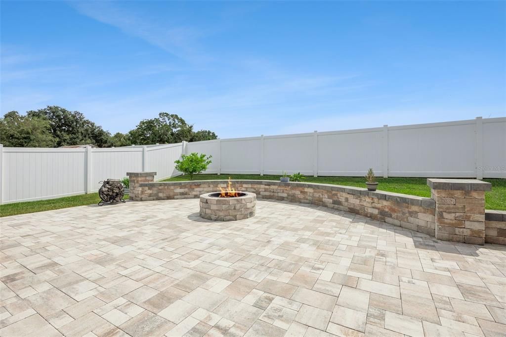 For Sale: $375,000 (3 beds, 2 baths, 2053 Square Feet)