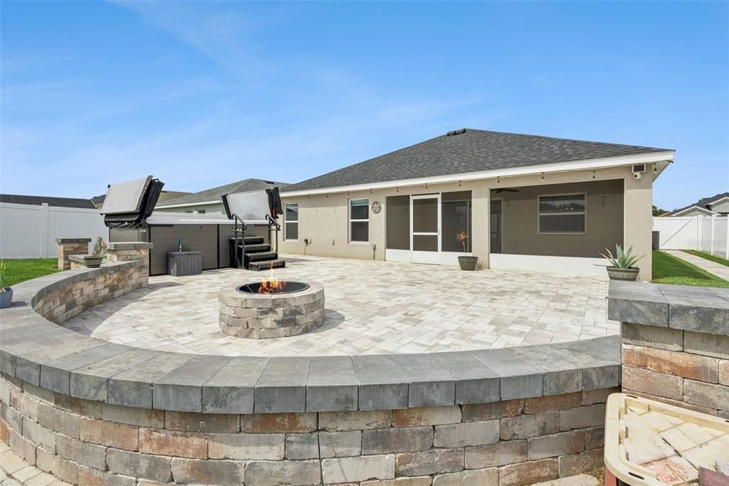 For Sale: $375,000 (3 beds, 2 baths, 2053 Square Feet)