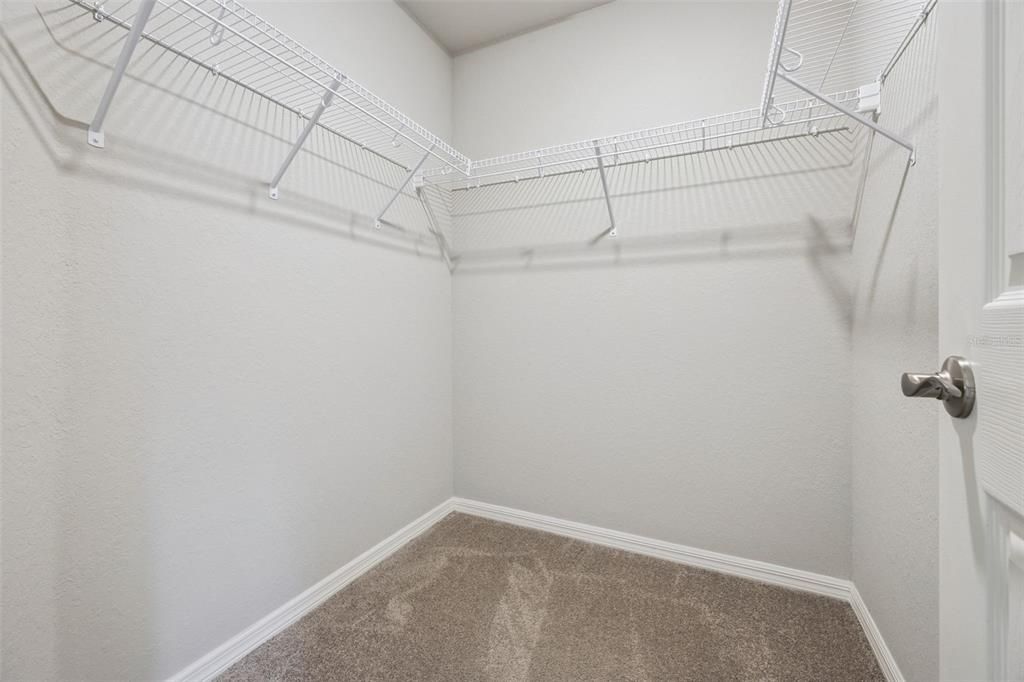 For Sale: $375,000 (3 beds, 2 baths, 2053 Square Feet)