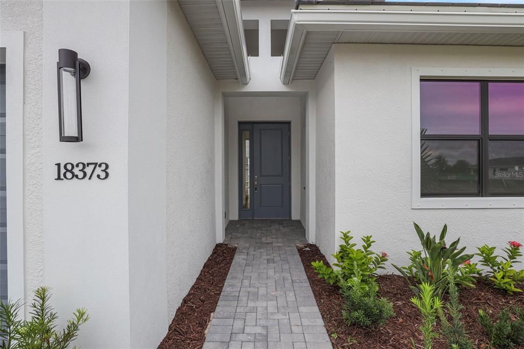 For Sale: $674,990 (2 beds, 2 baths, 1827 Square Feet)