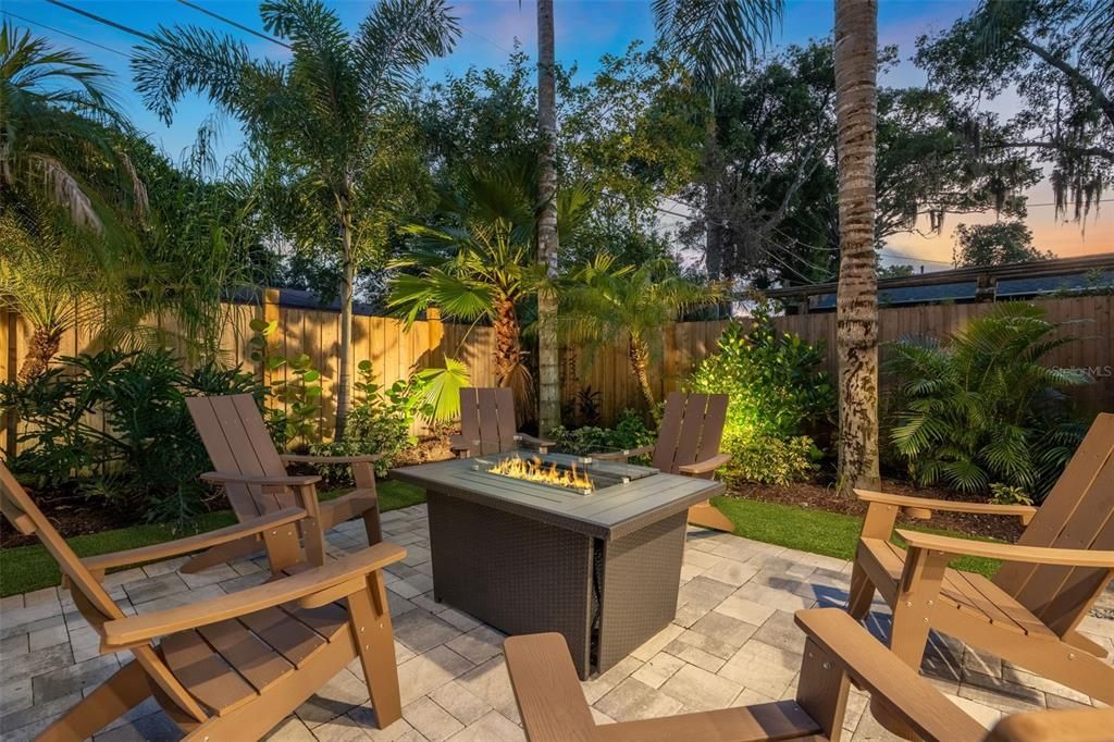 En Venta: $1,650,000 (5 camas, 4 baños, 3010 Pies cuadrados)