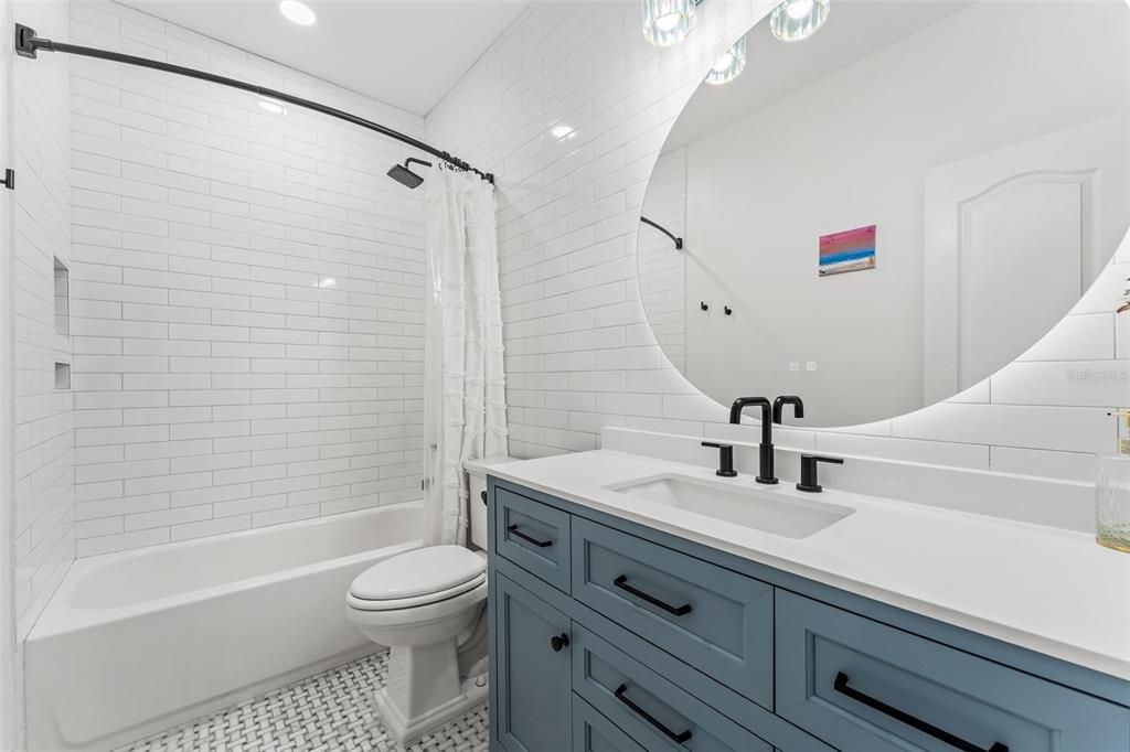 En Venta: $1,650,000 (5 camas, 4 baños, 3010 Pies cuadrados)